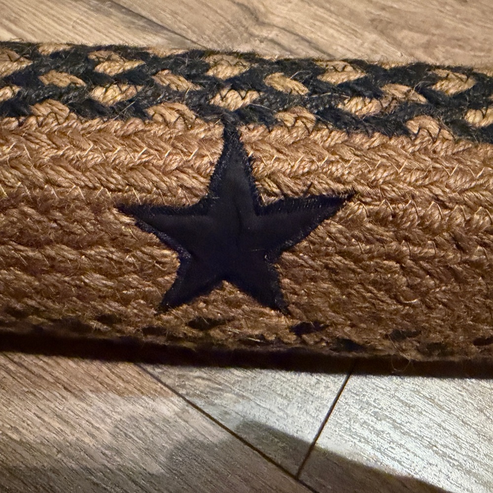 Black and Brown Star Pattern Braided Rug NEW - Picture 9 of 10